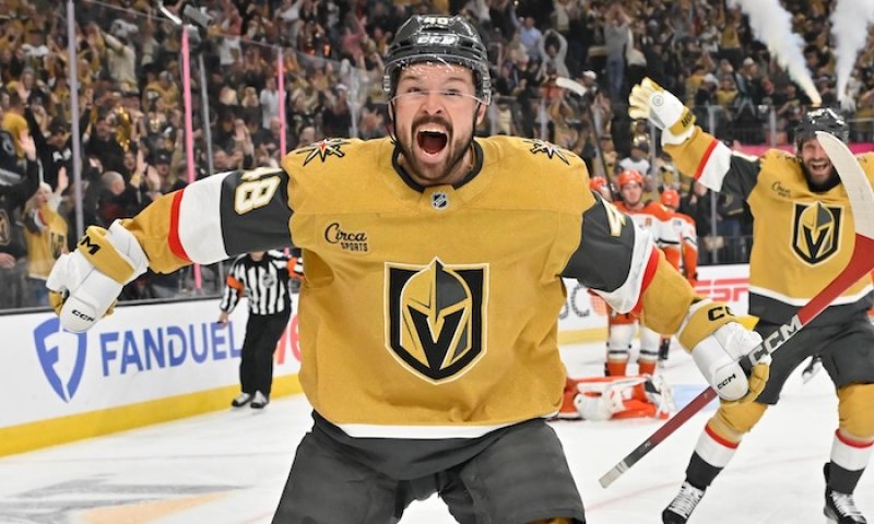 Hertl asistoval u další Dorofejevovy bomby a z Rusa je nejlepší střelec play-off! První bitvu v Denveru ukradlo Vegas