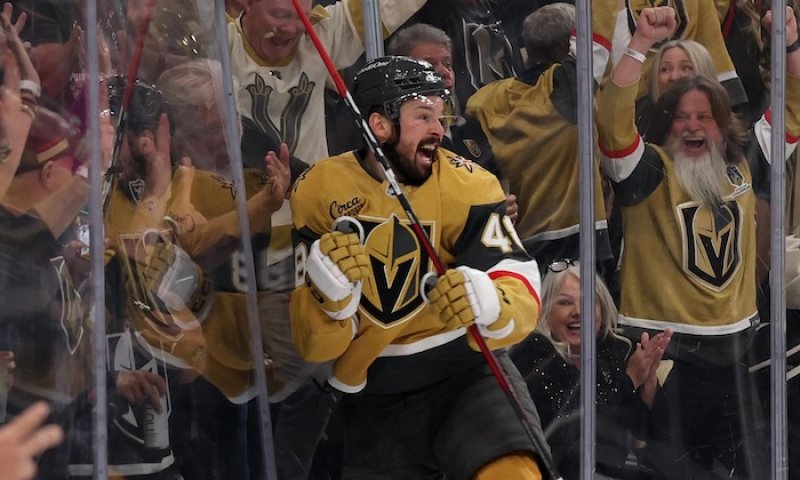 Avalanche měli Golden Knights na lopatě, ale nestačilo to. Šílenství ve Vegas rozpoutal Hertl a Colorado už visí nad propastí