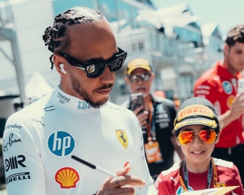 Hamilton přiznal slzy při historickém titulu Arsenalu: To, kam se klub během posledních dvou let posunul, je opravdu inspirativní