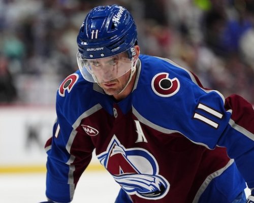 Komu předá žezlo Barkov? Nejlepšího defenzivního útočníka NHL mají v kádru buď Lightning, Avalanche, nebo Canadiens