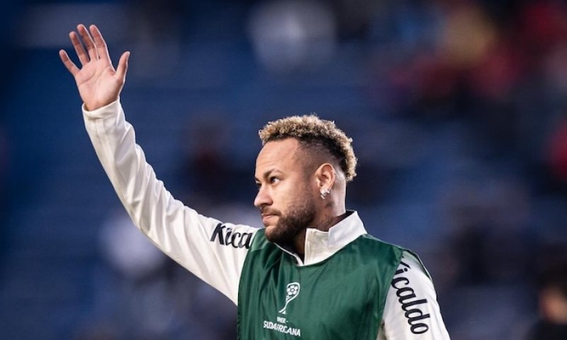 Neymar už slavil s mladým Robinhem a přiznal, že ztratil hlavu: Je to kluk, jehož mám rád. Ve fotbale se pohádáte s kamarádem či s bratrem