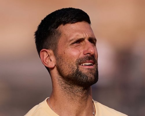 Nejpozdější antukový start kariéry. Djoković se po měsících ticha a zdravotních problémů vrátil do Říma, kde už šestkrát slavil