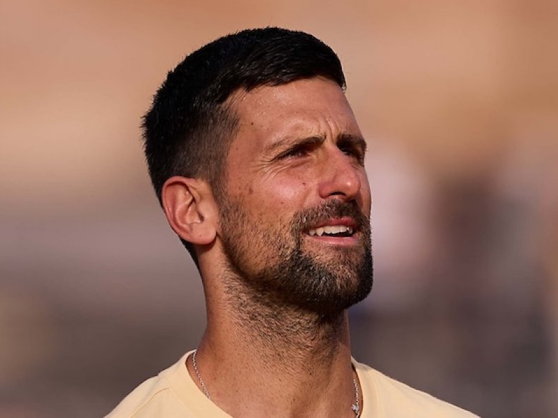 Nejpozdější antukový start kariéry. Djoković se po měsících ticha a zdravotních problémů vrátil do Říma, kde už šestkrát slavil