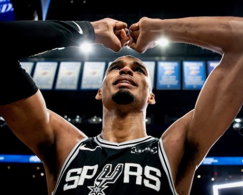 Basketbal ještě nic podobného neviděl. Wembanyama přepisuje představy o tom, co je na palubovce možné