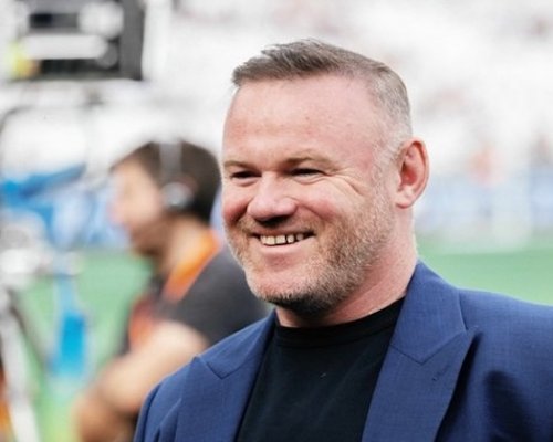 Rooney a Hart věří Anglii, Shearer, Clichy, Sutton či Giroud zase Francii. Kdo podle expertů získá zlato?