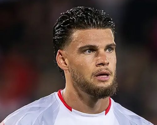 Fotbalové přestupy ONLINE: Slavii zajímá reprezentant Tuniska s minulostí v Manchesteru City i Arsenalu, Pirgič přestupuje do Plzně