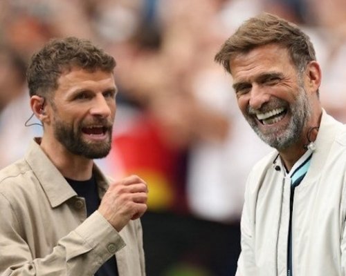 Klopp se vysmál spekulacím o Nagelsmannově konci: I v 59 letech jsem pořád idiot, nejradši bych si dal facku