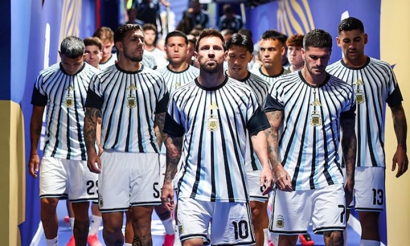 Messi dorovnal Kloseho, Kane Linekera. MS nabízí rekordní ofenzivu, tolik gólů po prvním kole nebylo na turnaji od roku 1958