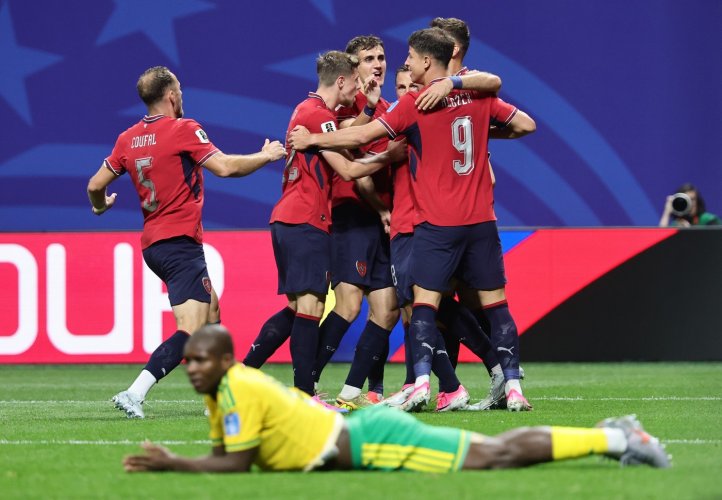 Sadílkův gól na vítězství nestačil. JAR v závěru obrala Čechy o výhru
