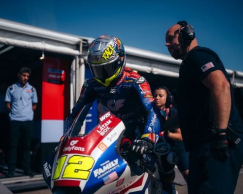 Budoucnost MotoGP v Brně vyřešena. První den závodů se Salačovi vydařil
