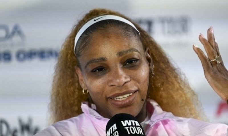 Wimbledon zažije senzaci. Serena Williams se vrací do dvouhry, ve čtyřiačtyřiceti letech přijala divokou kartu