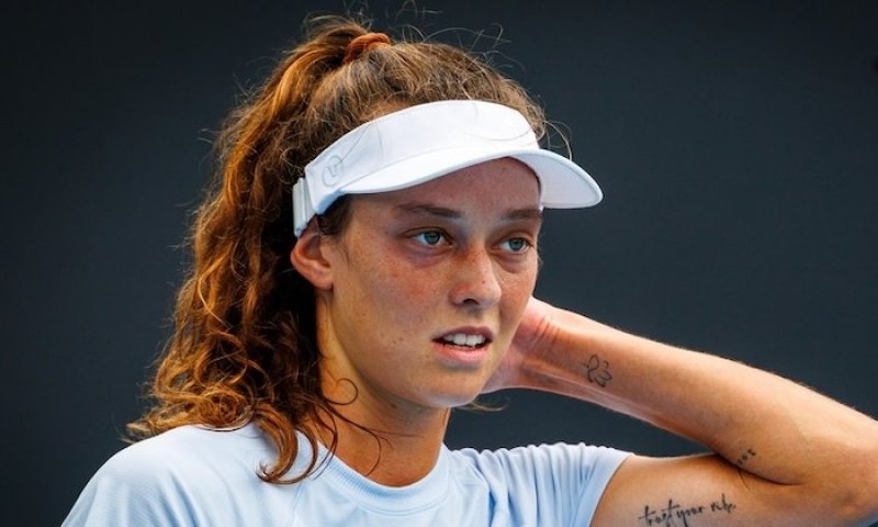 Za 76 minut nebylo co řešit! Viďmanová dobyla Portugalsko a český tenis má novou členku elitní stovky