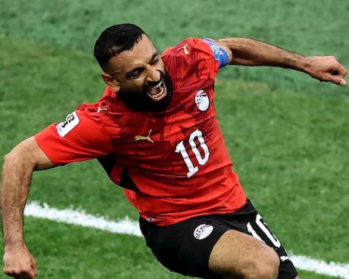 Salah zlomil 92 let čekání, Egypt slaví historickou výhru, Belgie se topí v problémech, Kapverdy znovu šokovaly favorita