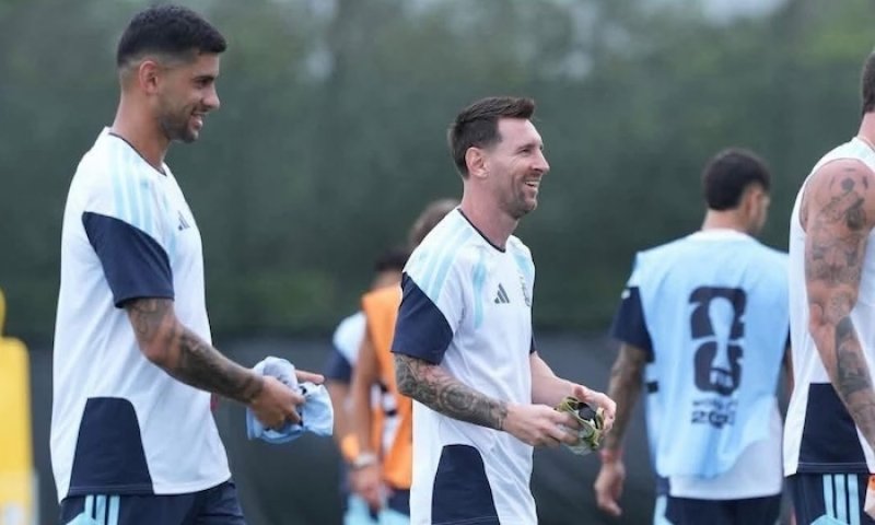 "Šli bychom za něj do války." Argentina znovu propadla Messiho kouzlu. V Dallasu může sesadit Kloseho a osamostatnit se na vrcholu