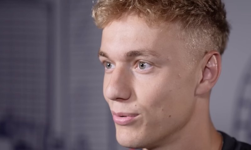 Priskemu se hlásili první den v práci také Karabec, Ševčík, Kukučka a Suchomel. Šanci na Letné dostává i 6 talentovaných mladíků