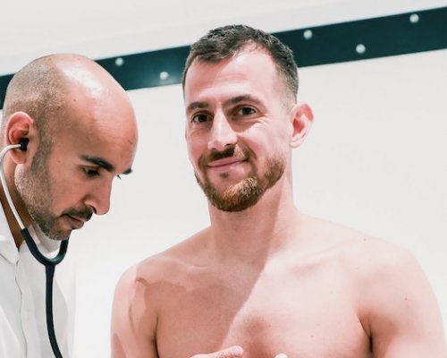 Tottenham ulovil pořádný balík zkušeností. De Zerbi získal zdarma exsparťana s téměř 200 zápasy v Premier League