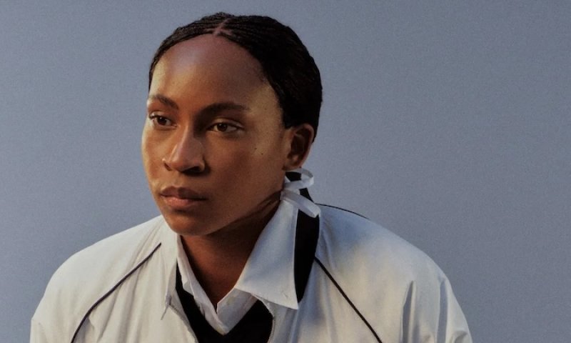Coco Gauff se veder na Wimbledonu nebojí a zůstává v klidu. "Jsem přece z Floridy," usmívá americká hvězda