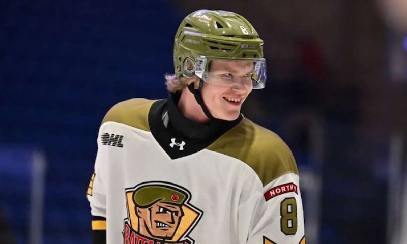 Jeho země nemá ani reprezentaci, ani ligu, přesto může překonat rekordního Chápu. Sharks draftovali 216 centimetrů vysokého moldavského obra