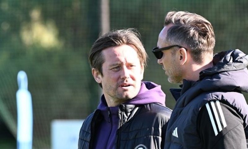 Rosický nalákal fanoušky Sparty. Za pár dní dorazí další dvě posily