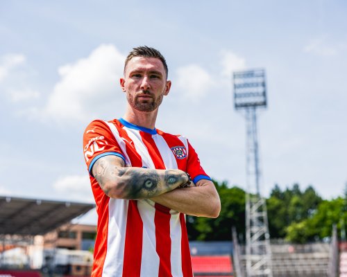 Fotbalové přestupy ONLINE: Zbrojovka pokračuje ve zbrojení, Sparta potvrdila Singhateha, Slavia získala posilu z Francie