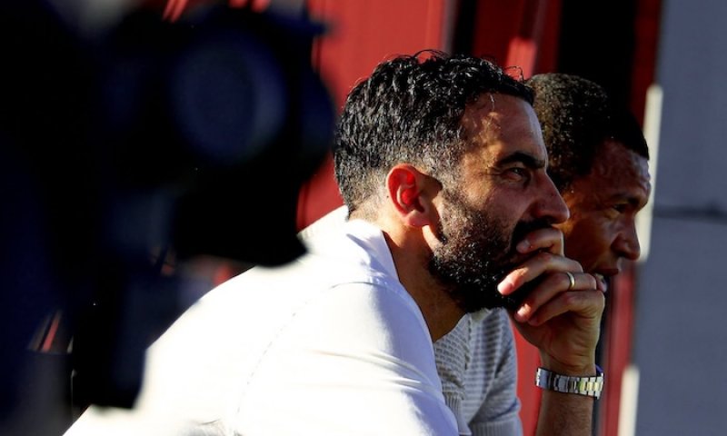 Amorim má na radaru už čtvrtého hráče Manchesteru United. Do AC Milán chce přivést i Mazraouiho