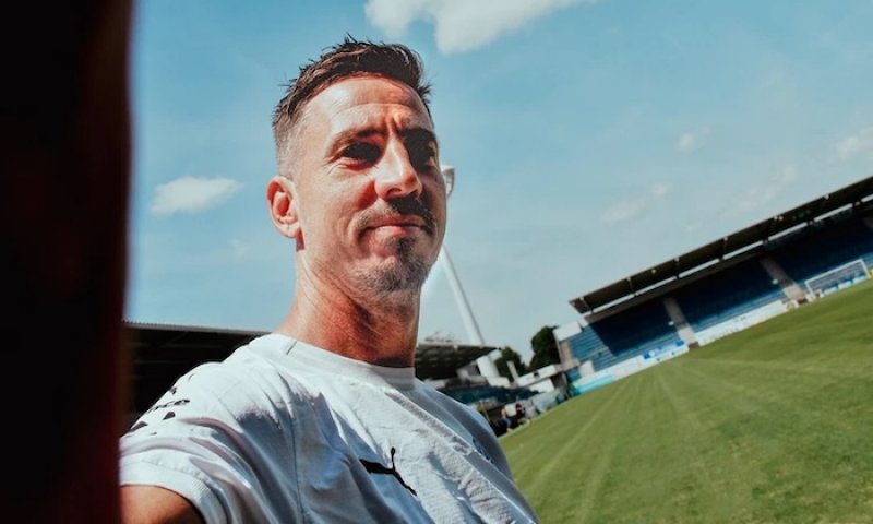 Odmítl nabídky z druhé ligy a opouští profi plac. "Dnešní fotbal je o něčem jiném než před čtvrtstoletím," říká Petržela. Čeká ho prales?