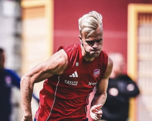 Nejdražší přestup v historii Sparty je na spadnutí. Bratranec Haalanda už dorazil do Prahy