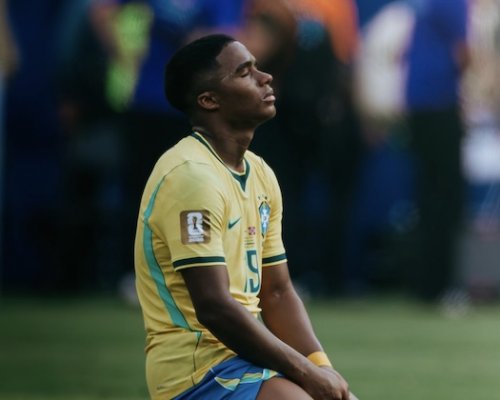 Romário neměl slitování. Endricka poslal do kolen a Ancelottimu by okamžitě roztrhal smlouvu