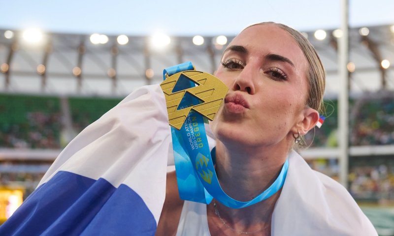 Z volejbalu utekla kvůli zlomeným prstům, teď je mistryní světa. Krutilovou nezastavila ani série zdravotních problémů
