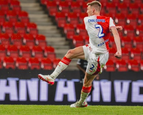 Nejen Benfika. Kolem Chaloupka krouží i zvučný zájemce z italské Serie A