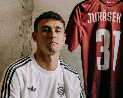 Minulost nezměním, řekl Jurásek po podpisu ve Spartě. Chci si zasloužit důvěru klubu i fanoušků