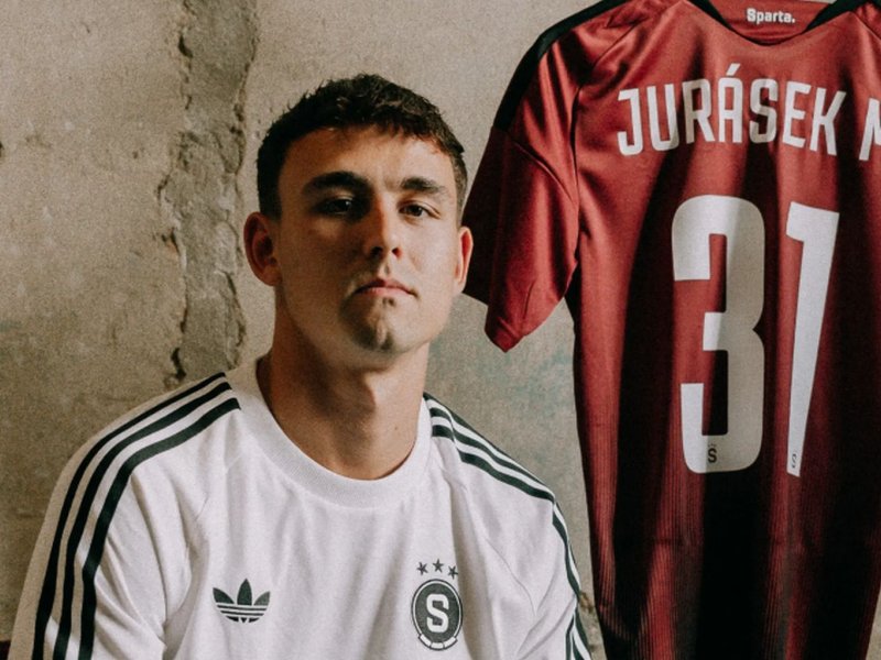 Minulost nezměním, řekl Jurásek po podpisu ve Spartě. Chci si zasloužit důvěru klubu i fanoušků