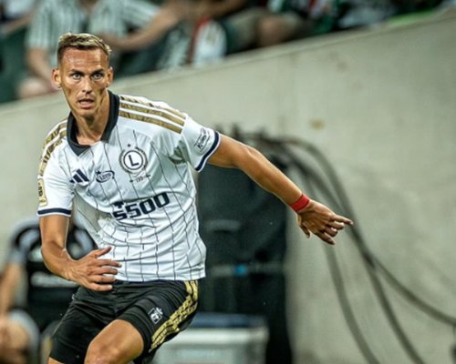 Slavia si vyhlédla nového útočníka. První nabídka za polského střelce ale byla odmítnuta