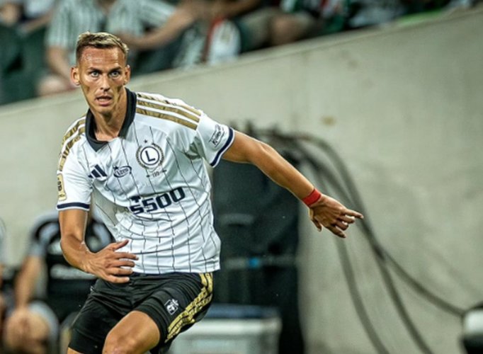 Slavia si vyhlédla nového útočníka. První nabídka za polského střelce ale byla odmítnuta
