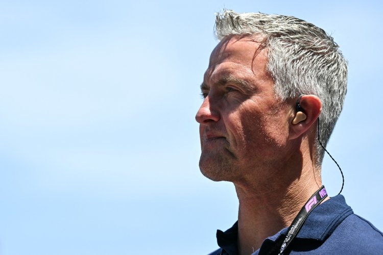 Něco se tam opravdu rozbilo. Ralf Schumacher popsal, co se děje mezi Verstappenem a jeho stájí