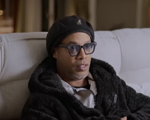 Všichni mě kopírují, směje se Ronaldinho. Po kariéře našel vášeň ve víně