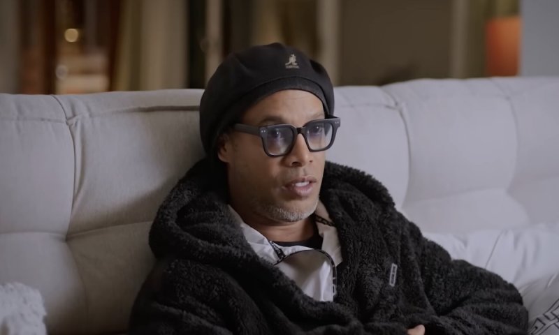 Všichni mě kopírují, směje se Ronaldinho. Po kariéře našel vášeň ve víně