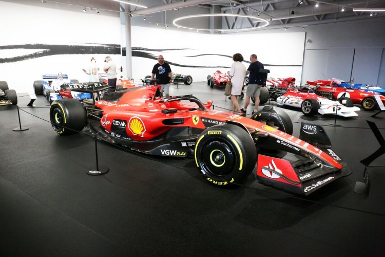 Překvapuje nás, jak to dokážou. Konkurence otevřeně zpochybnila rozpočet Ferrari