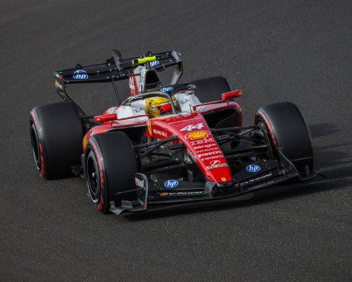 Ztraceni v labyrintu možností. Takhle se u Ferrari popisuje jedna otevřená otázka