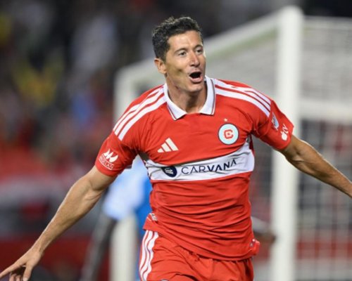 Polský kanonýr si začíná podmaňovat MLS. Za velkou louží mu říkají LewanGOALski