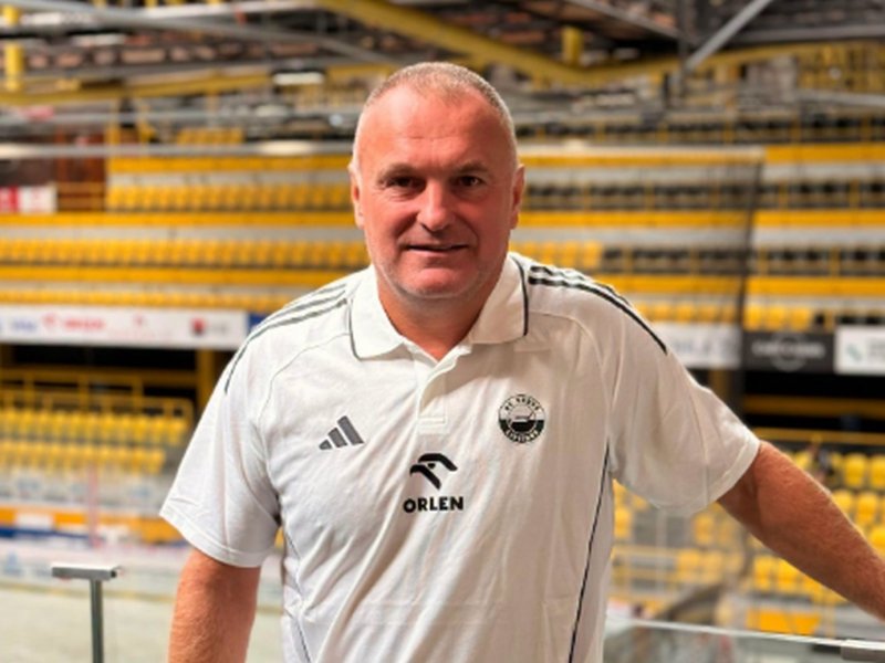 Litvínov oznámil nového trenéra. Tým povede olympijský vítěz z Nagana