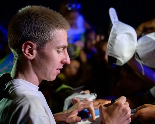 Pogačar pobavil jízdou na jednokolce, ohledně Vuelty, kde by se mohl vyrovnat Froomeovi, ale dál mlží