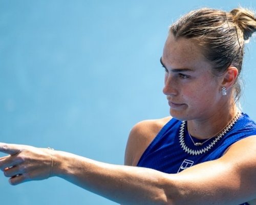 Česká facka pro královnu žebříčku. Sabalenková tápe a Rybakinová už sahá po jejím trůnu