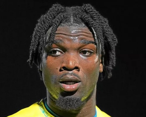 Z PSG přes Nottingham až na Letnou? Před derby míří do Sparty za 72 milionů korun stoper, jehož přirovnávali k Thiagu Silvovi