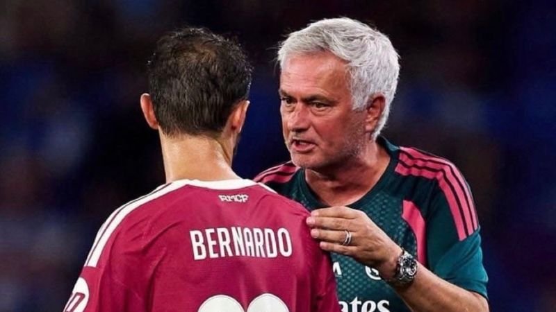 „Baví mě s ním pracovat." Mourinho vystavil stopku přestupu ofenzivní hvězdy