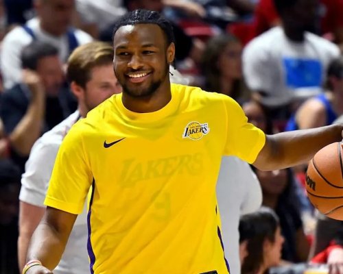 Bronny James zůstává v Lakers sám. Po odchodu LeBrona se propírá i konec jeho vztahu