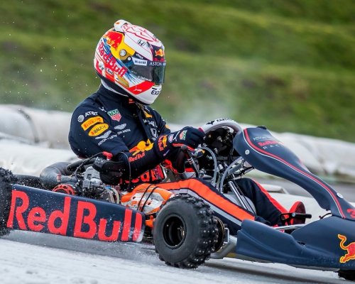 101 motokár a Verstappen úplně vzadu. Silverstone chystá šílenou závodní výzvu