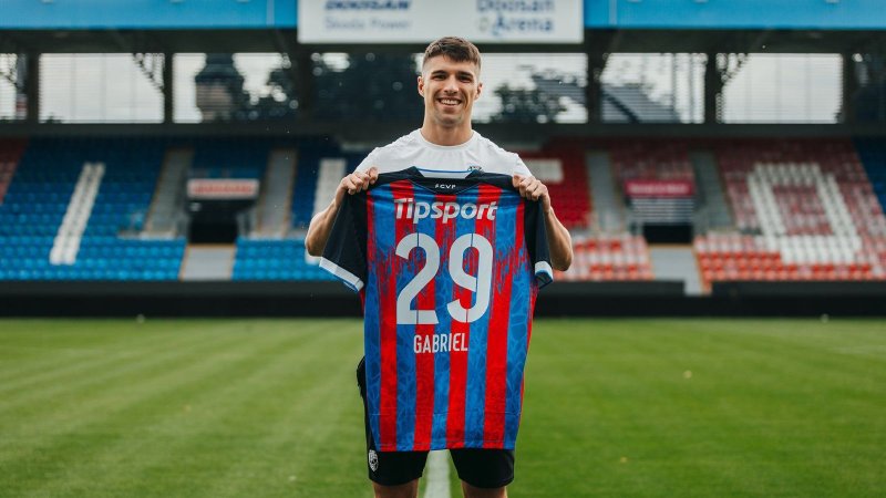 Den po postupu do Evropské ligy hlásí Plzeň dvě posily najednou. Jedna z nich čekala na Letné