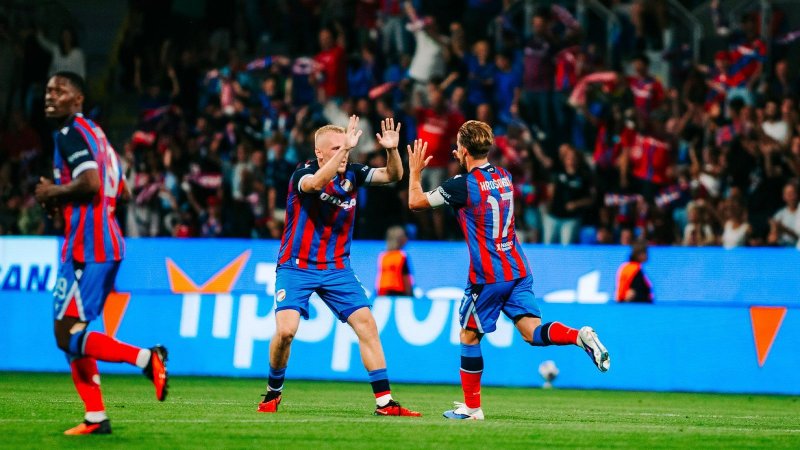 Trenér Crvené zvezdy po vyřazení v Plzni bije na poplach. Velká kritika rozhodčích a žádost k UEFA