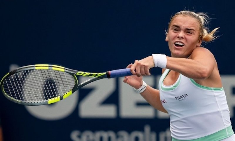 Bejlek zvládla dramatický debut na Masters, v Torontu vyzve Šwiatekovou